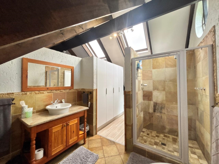 5 Bedroom Property for Sale in Grimbeeck Park North West